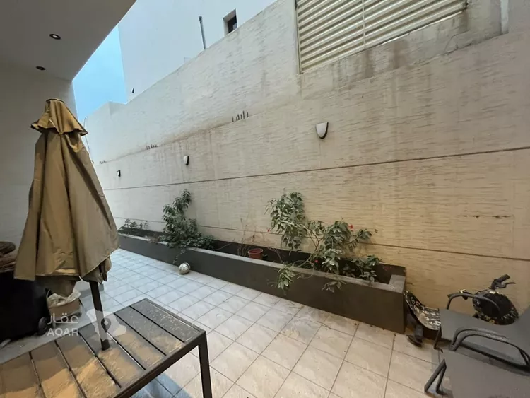 فيلا للبيع في شارع هبة الله بن حامد, حي الرمال, مدينة الرياض, منطقة الرياض 14