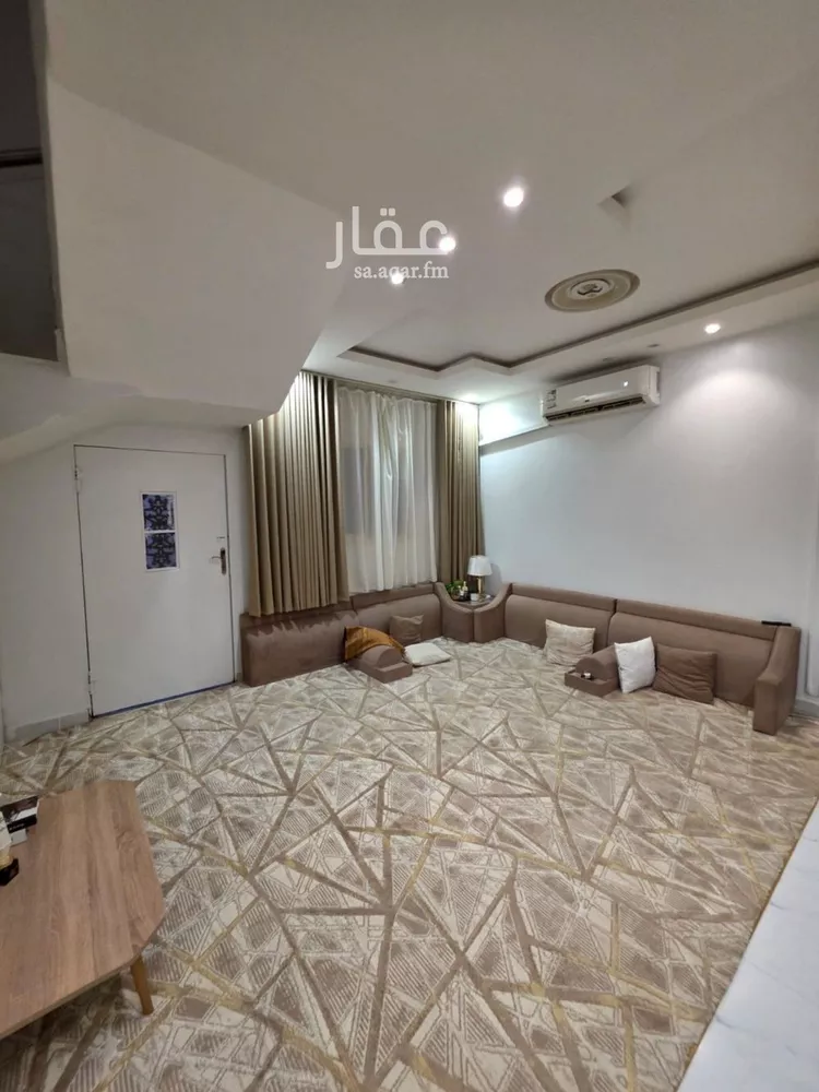 فيلا للبيع في شارع شهاب الدين التاج, حي الرمال, مدينة الرياض, منطقة الرياض 14