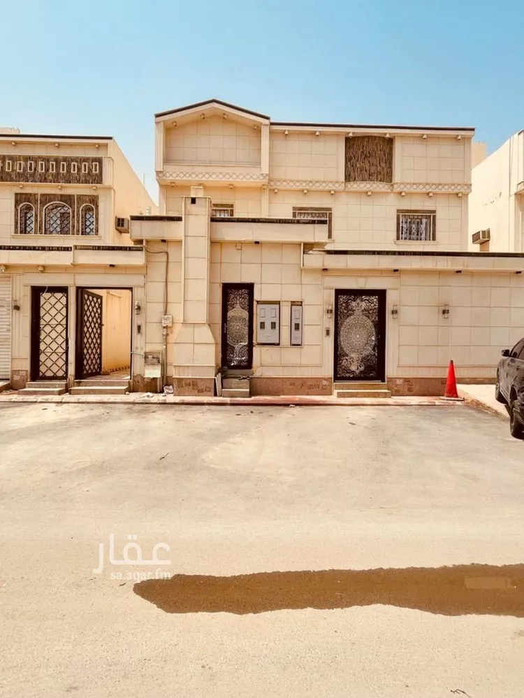 فيلا للبيع في شارع علي الجارم, حي الرمال, مدينة الرياض, منطقة الرياض