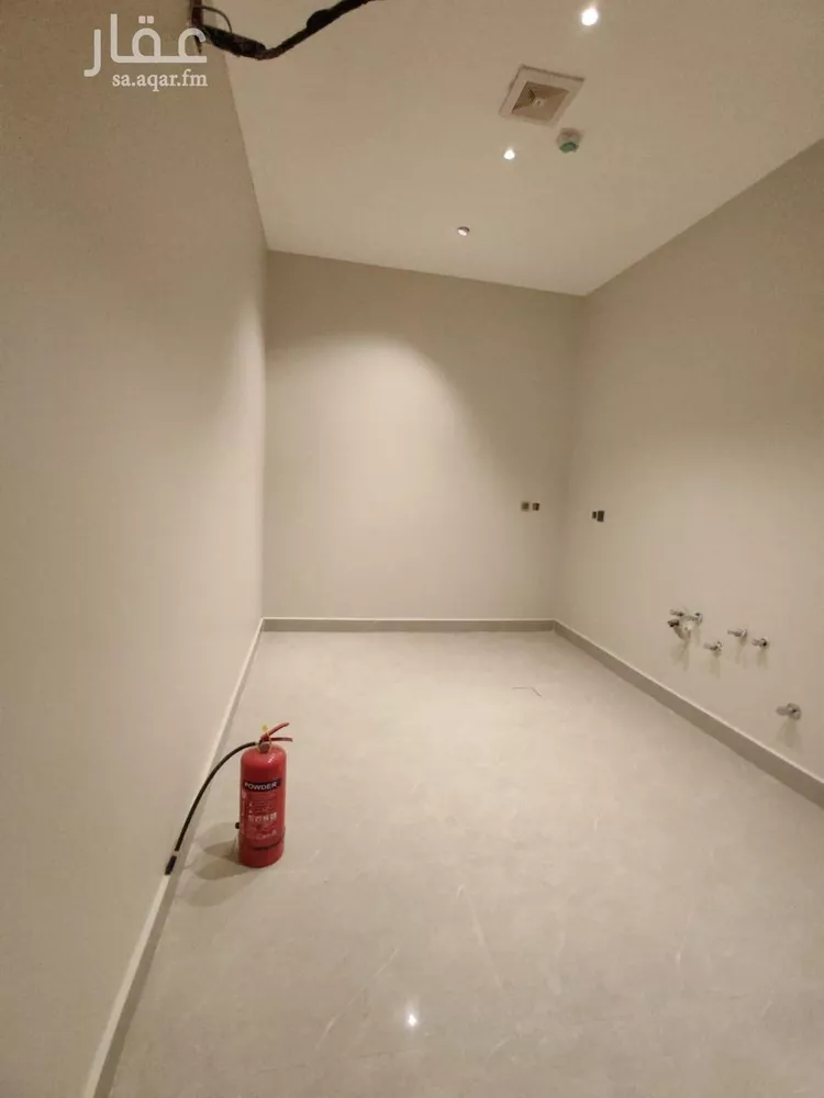 Villa for Sale in Riyadh Al Qadisiyah 8