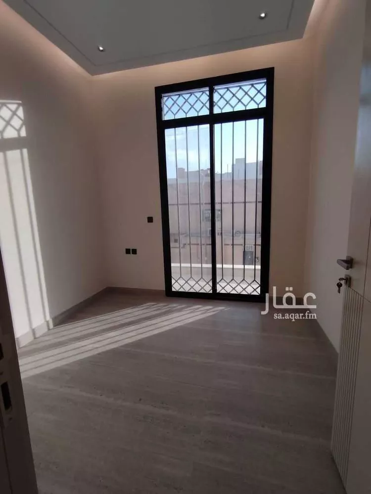 دور للبيع في شارع رقم 106, حي المونسية, مدينة الرياض, منطقة الرياض صورة 3