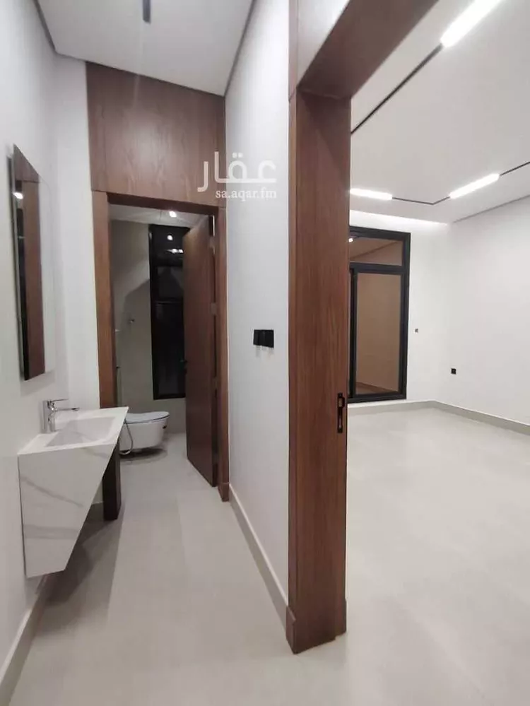 دور للبيع في شارع حسن سعيد المخرج, حي المعيزيلة, مدينة الرياض, منطقة الرياض 10