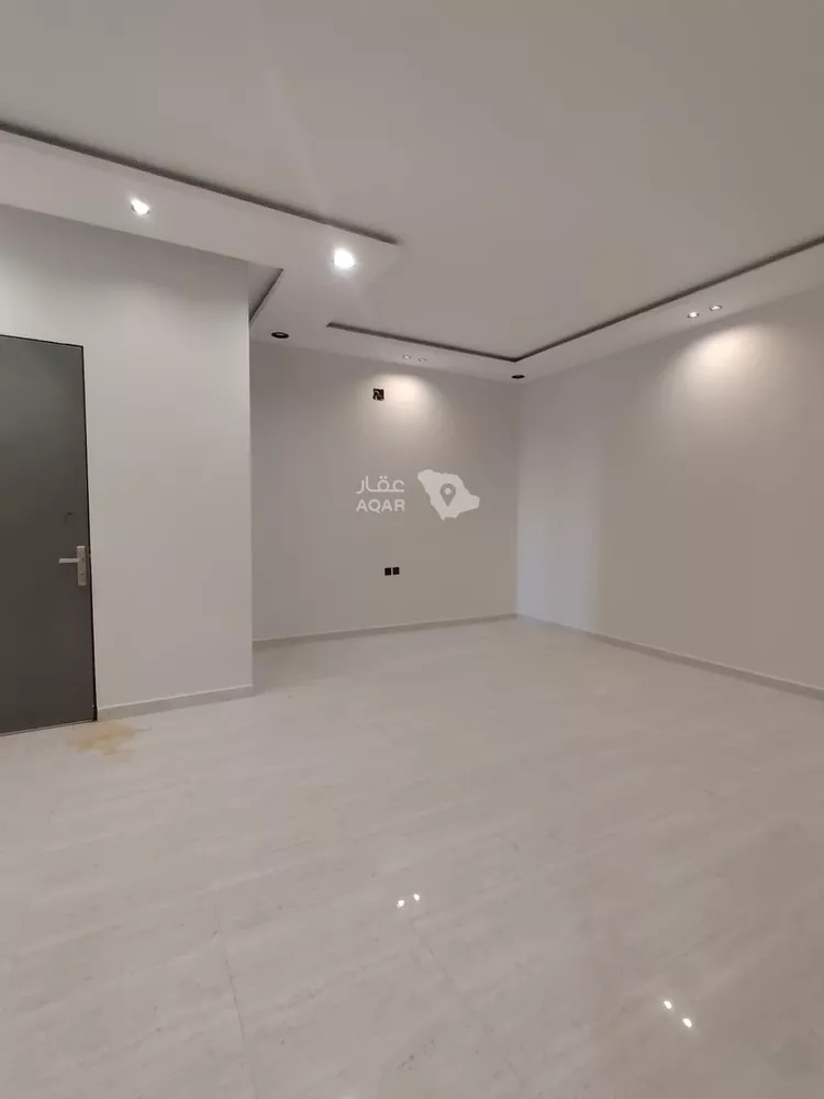 Floor for Sale in Riyadh Al Qadisiyah 2