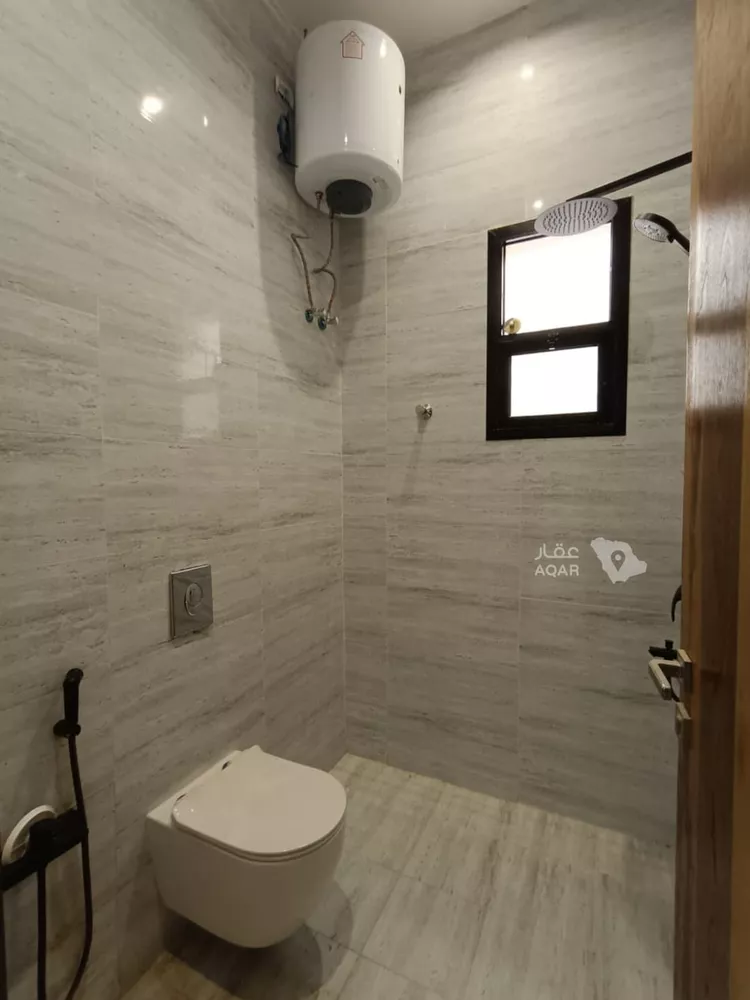 Floor for Sale in Riyadh Al Qadisiyah 10