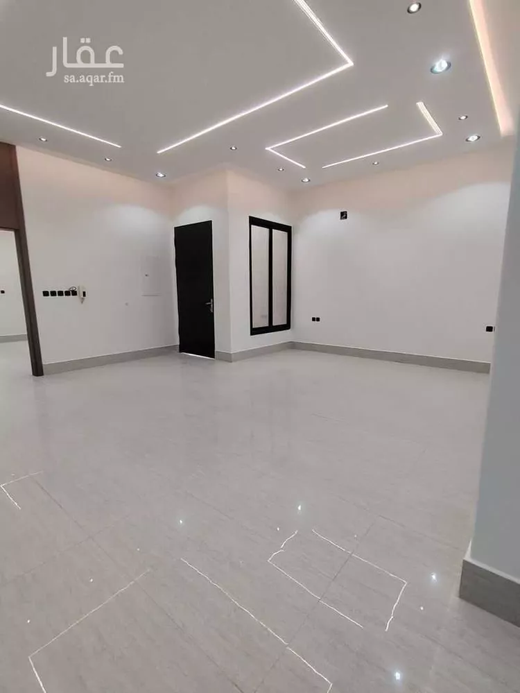 دور للبيع في شارع عبيدالله بن يزيد, حي المعيزيلة, مدينة الرياض, منطقة الرياض 9