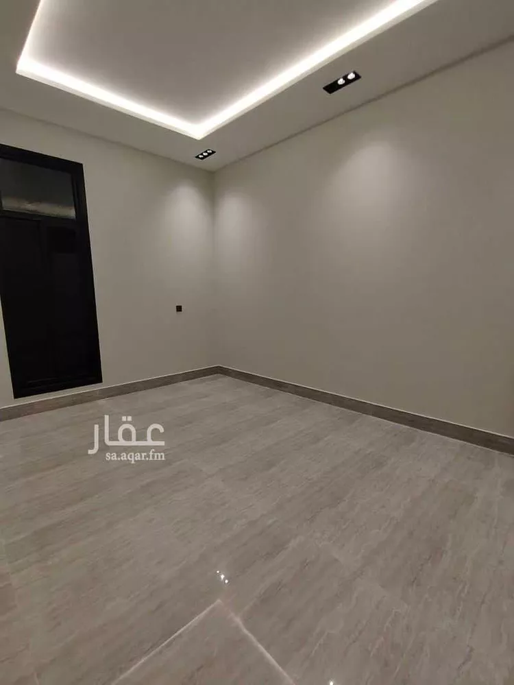 دور للبيع في شارع حسين الجزيري, حي الرمال, مدينة الرياض, منطقة الرياض 11