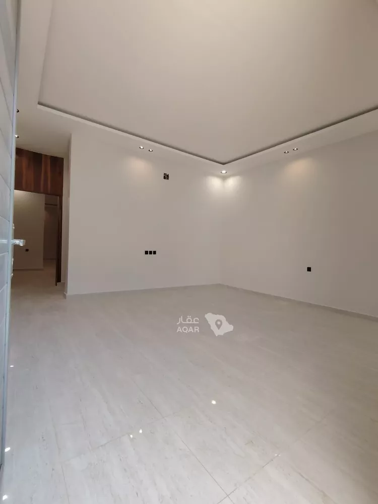 Floor for Sale in Riyadh Al Qadisiyah 6