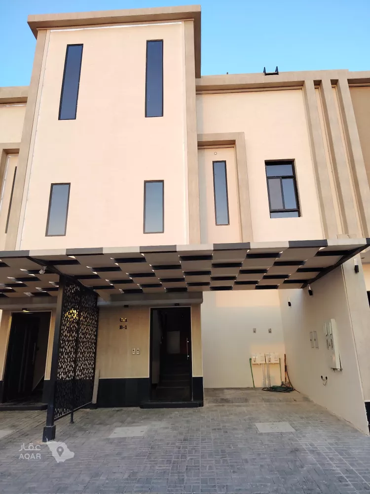 دور للبيع في شارع رقم 208, حي المونسية, مدينة الرياض, منطقة الرياض