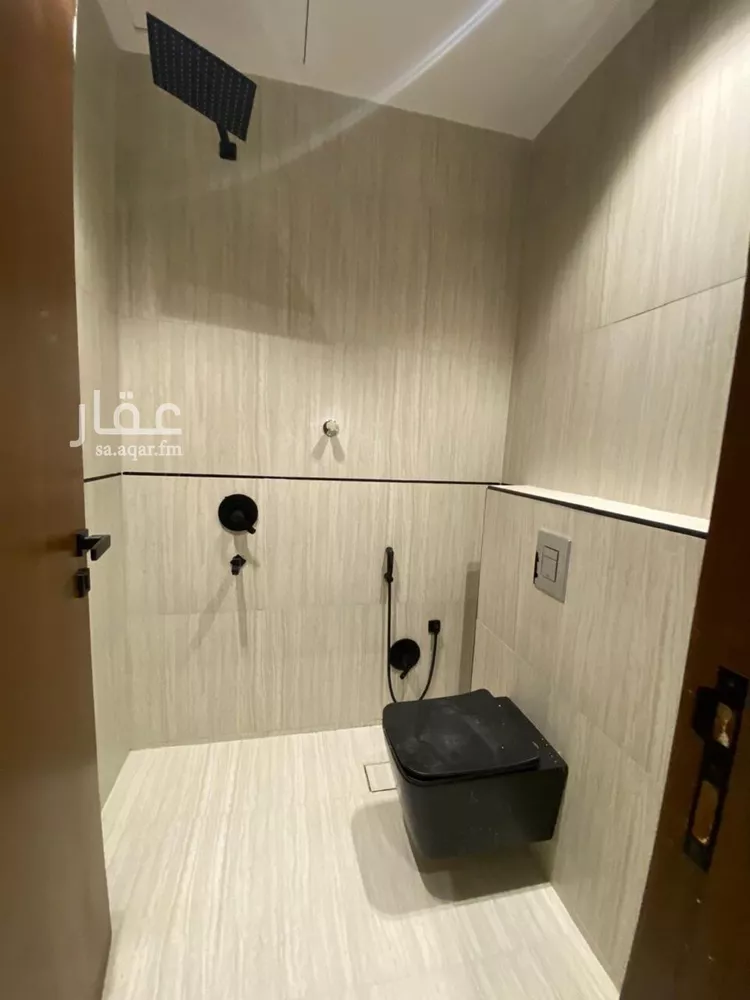 دور للبيع في شارع عبدالله الأنصاري, حي الخليج, مدينة الرياض, منطقة الرياض صورة 2