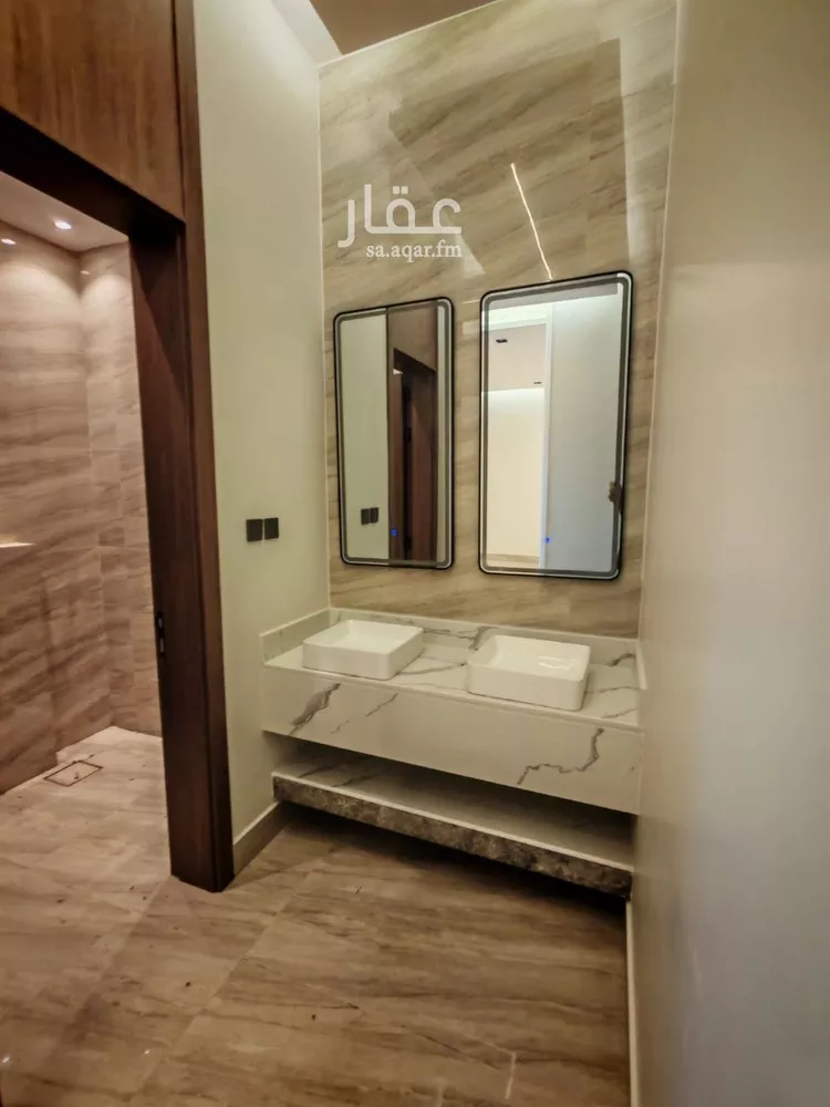 فيلا للبيع في شارع عبيد بن رافع, حي الرمال, مدينة الرياض, منطقة الرياض صورة 2