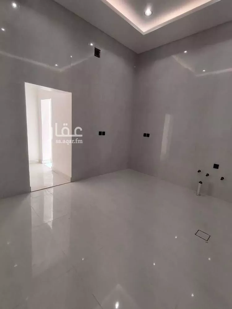 Villa for Sale in Riyadh Al Janadriyah 11