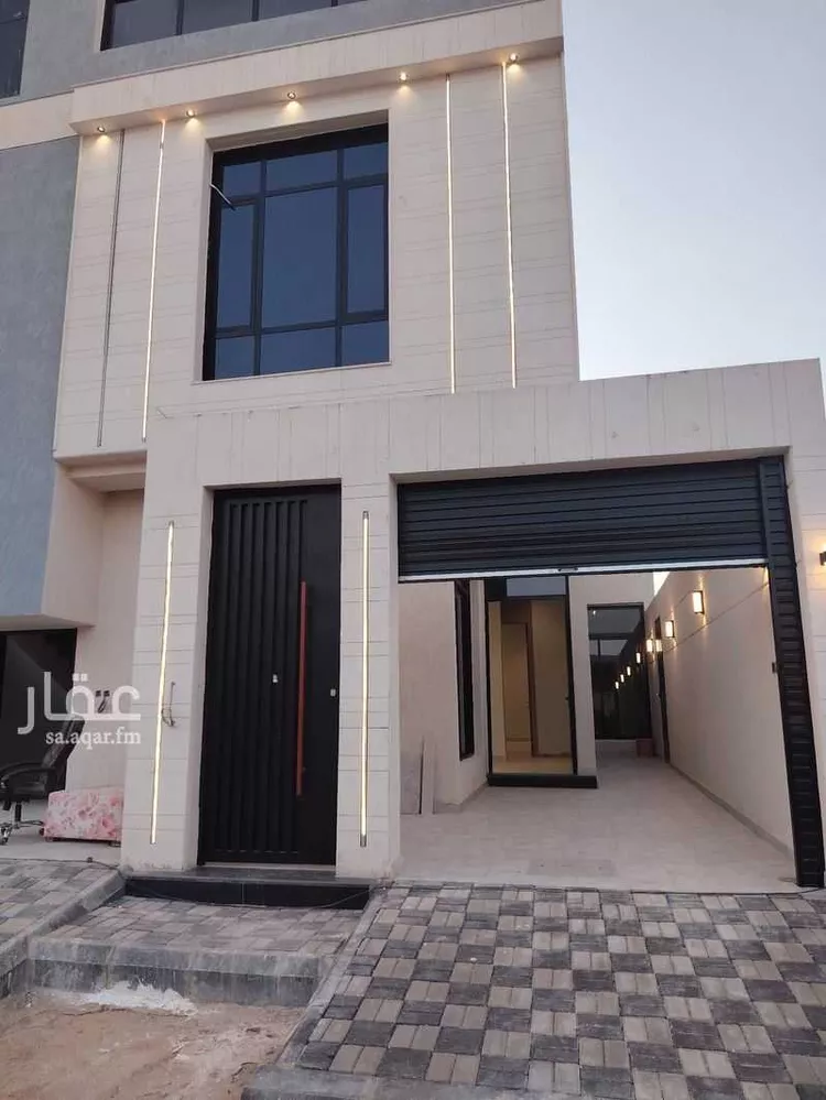 Floor for Sale in Riyadh Al Khaleej