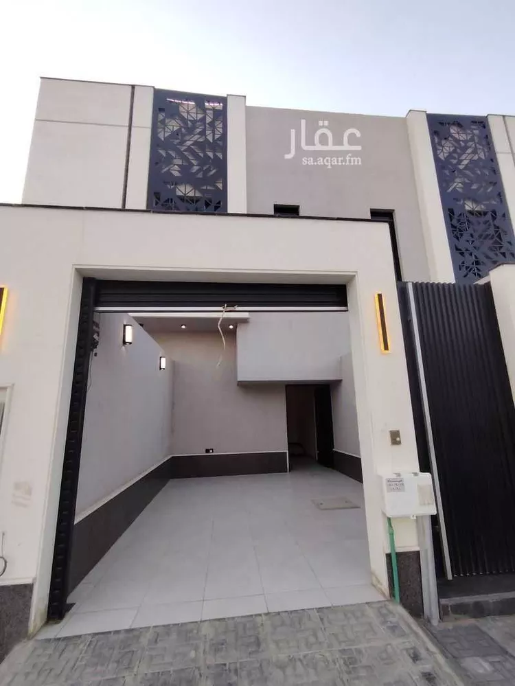 Floor for Sale in Riyadh Al Janadriyah