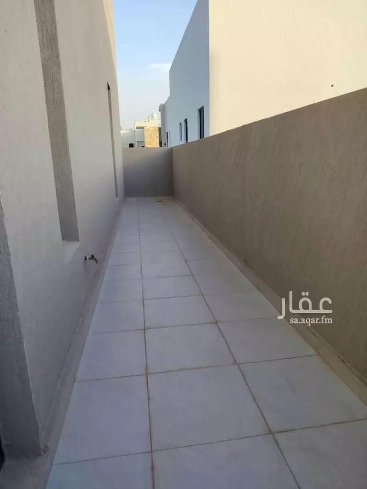 دور للبيع في شارع يوسف بن المطهر, حي الرمال, مدينة الرياض, منطقة الرياض 11