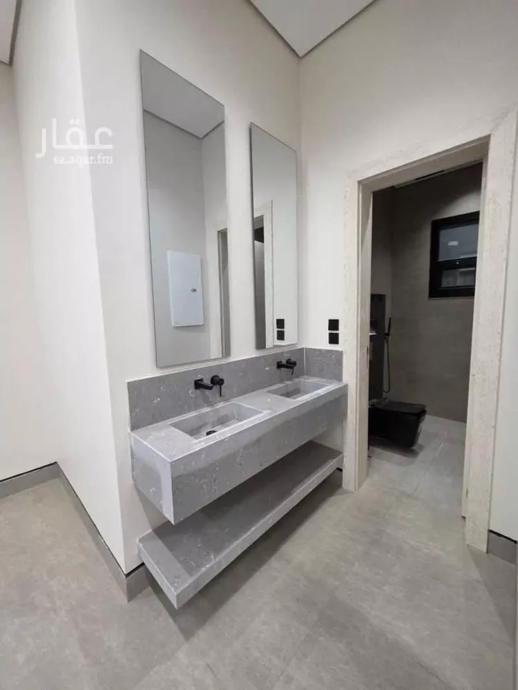 دور للبيع في شارع أبي ربيعة الأصبهاني, حي الرمال, مدينة الرياض, منطقة الرياض صورة 3