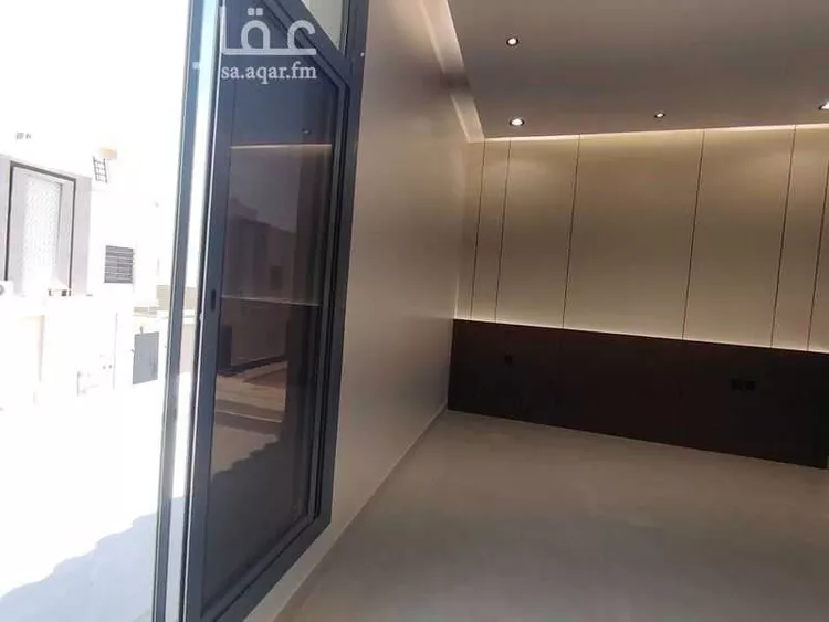 Villa for Sale in Riyadh Al Janadriyah 9