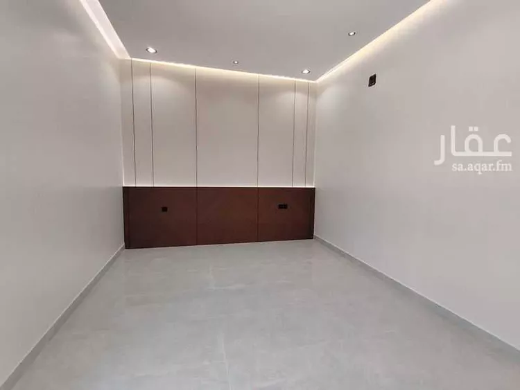 Villa for Sale in Riyadh Al Janadriyah 12