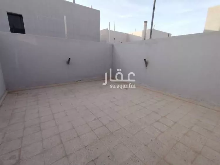 Villa for Sale in Riyadh Al Janadriyah 18