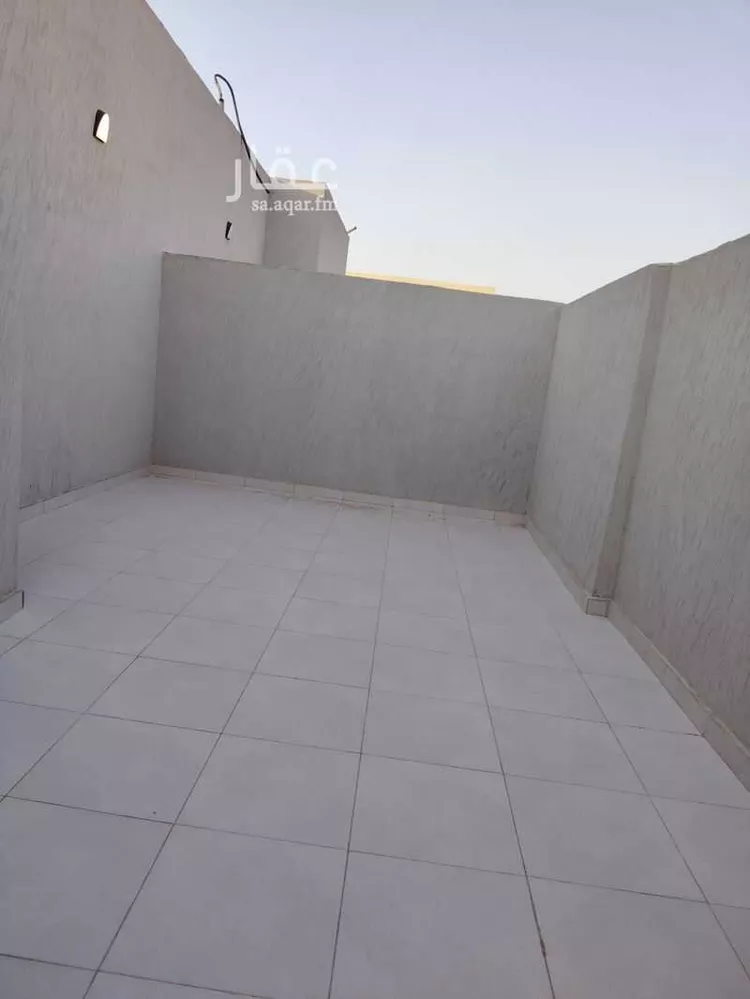 Floor for Sale in Riyadh Al Janadriyah صورة 5