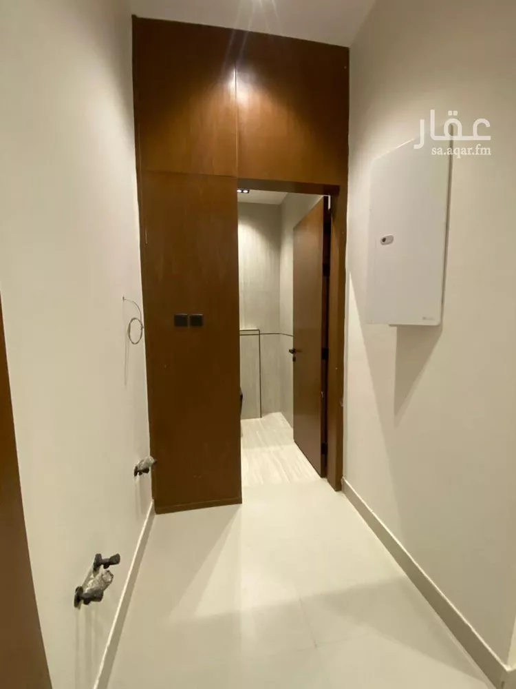 دور للبيع في شارع صالح بن محمد الحسني, حي الخليج, مدينة الرياض, منطقة الرياض