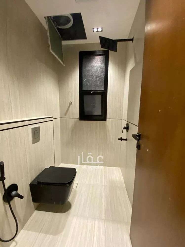 دور للبيع في شارع عبدالله الأنصاري, حي الخليج, مدينة الرياض, منطقة الرياض صورة 4