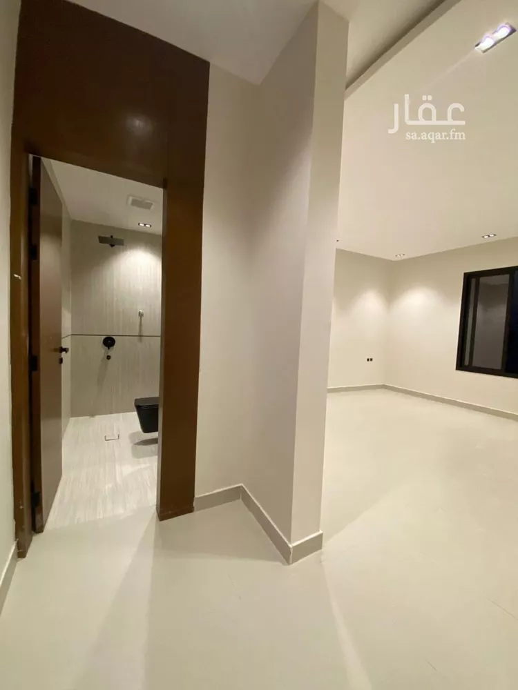 دور للبيع في شارع عبدالله الأنصاري, حي الخليج, مدينة الرياض, منطقة الرياض صورة 5