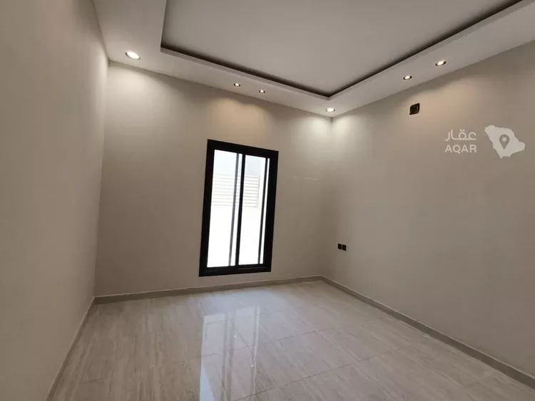 Floor for Sale in Riyadh Al Qadisiyah 11
