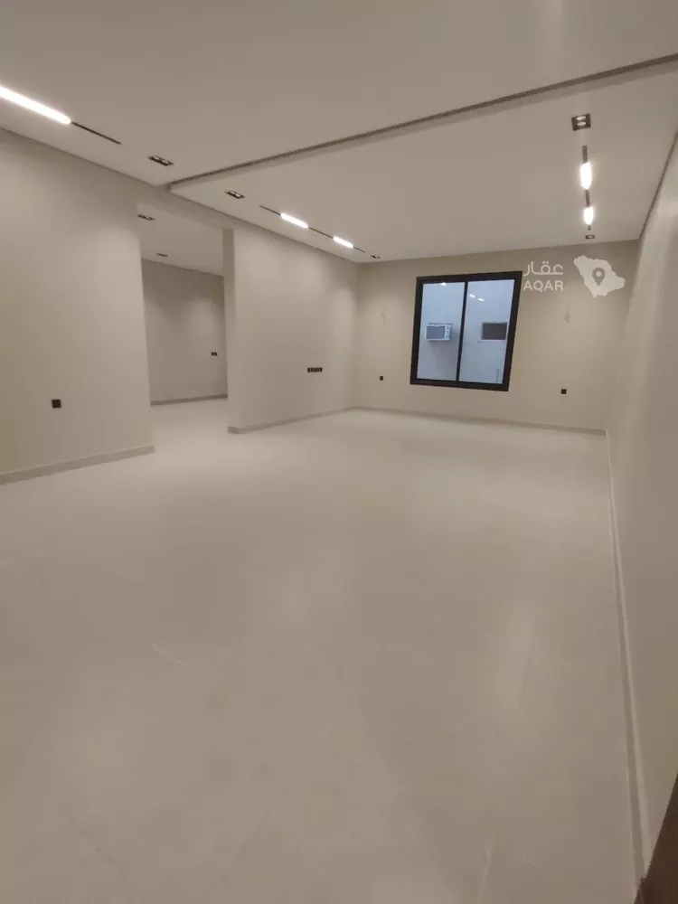شقة للبيع في شارع طبرجل, حي اليرموك, مدينة الرياض, منطقة الرياض 4