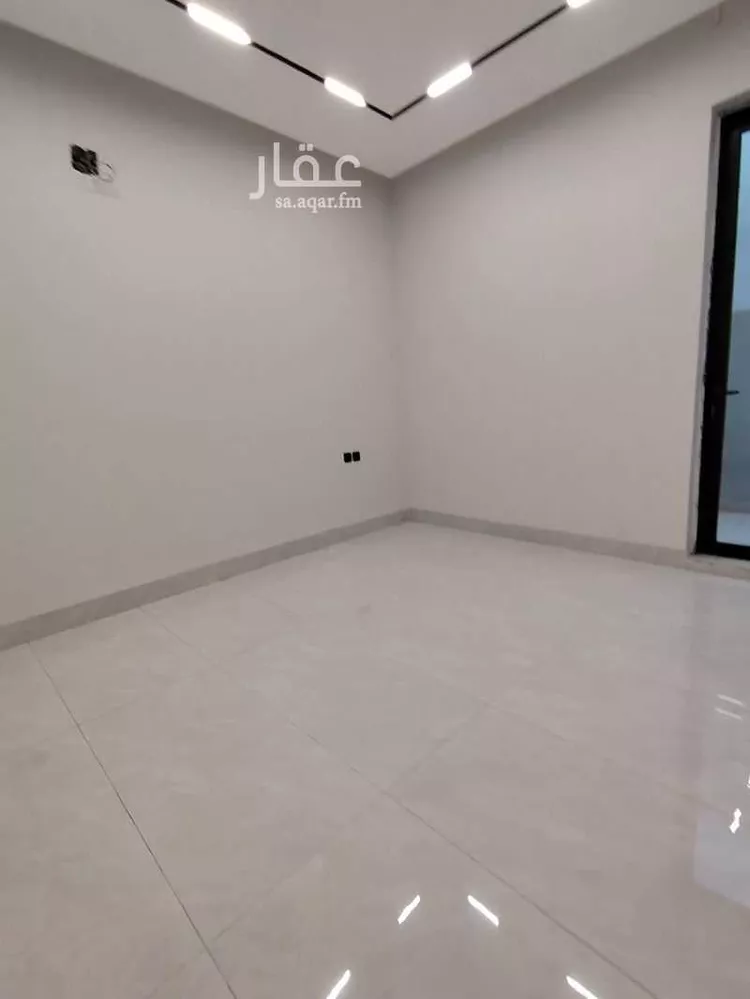 Villa for Sale in Riyadh Al Janadriyah 7