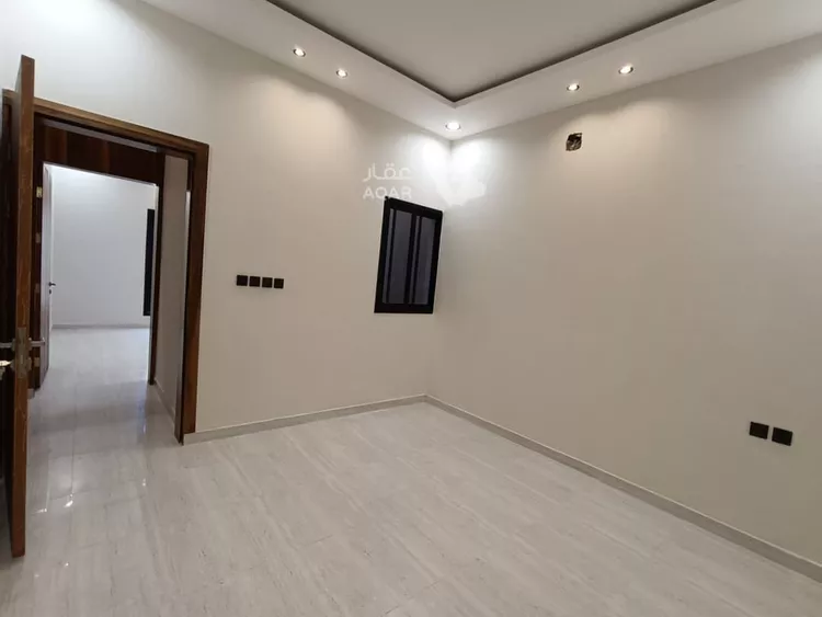 Floor for Sale in Riyadh Al Qadisiyah 2