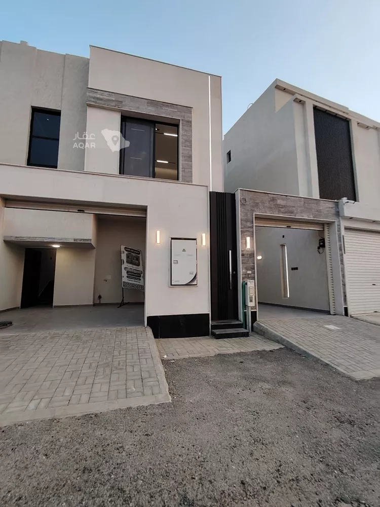 Villa for Sale in Riyadh Al Janadriyah