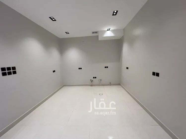 دور للبيع في شارع النايفة, حي اليرموك, مدينة الرياض, منطقة الرياض صورة 4