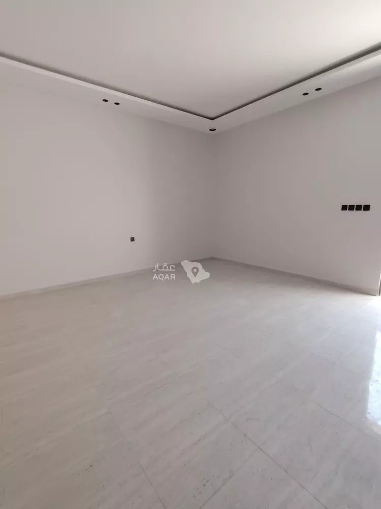 Floor for Sale in Riyadh Al Qadisiyah 8