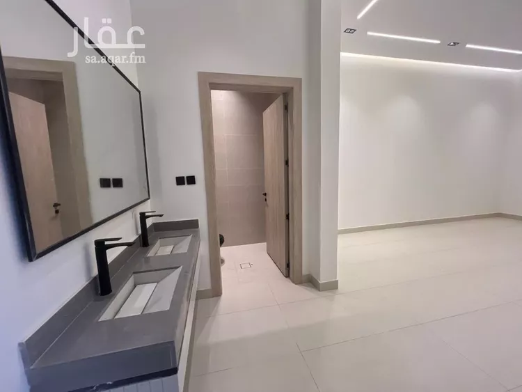 فيلا للبيع في شارع سليمان الحميضي, حي الجنادرية, مدينة الرياض, منطقة الرياض صورة 2