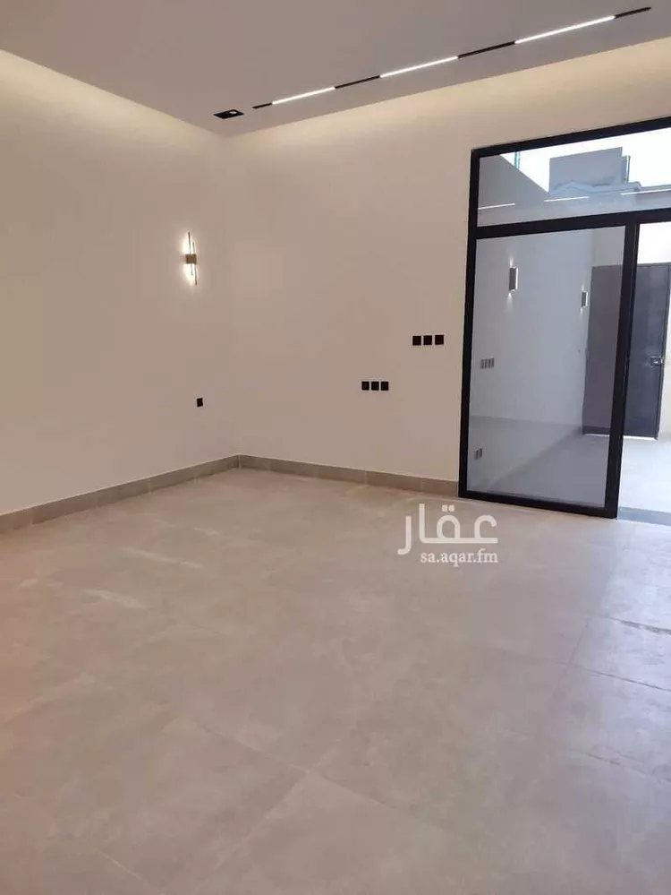 Floor for Sale in Riyadh Al Munsiyah 14