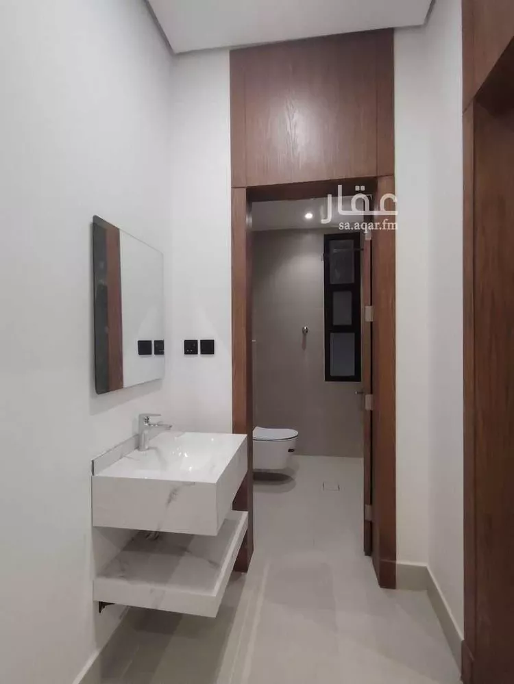 دور للبيع في شارع حسن سعيد المخرج, حي المعيزيلة, مدينة الرياض, منطقة الرياض 6