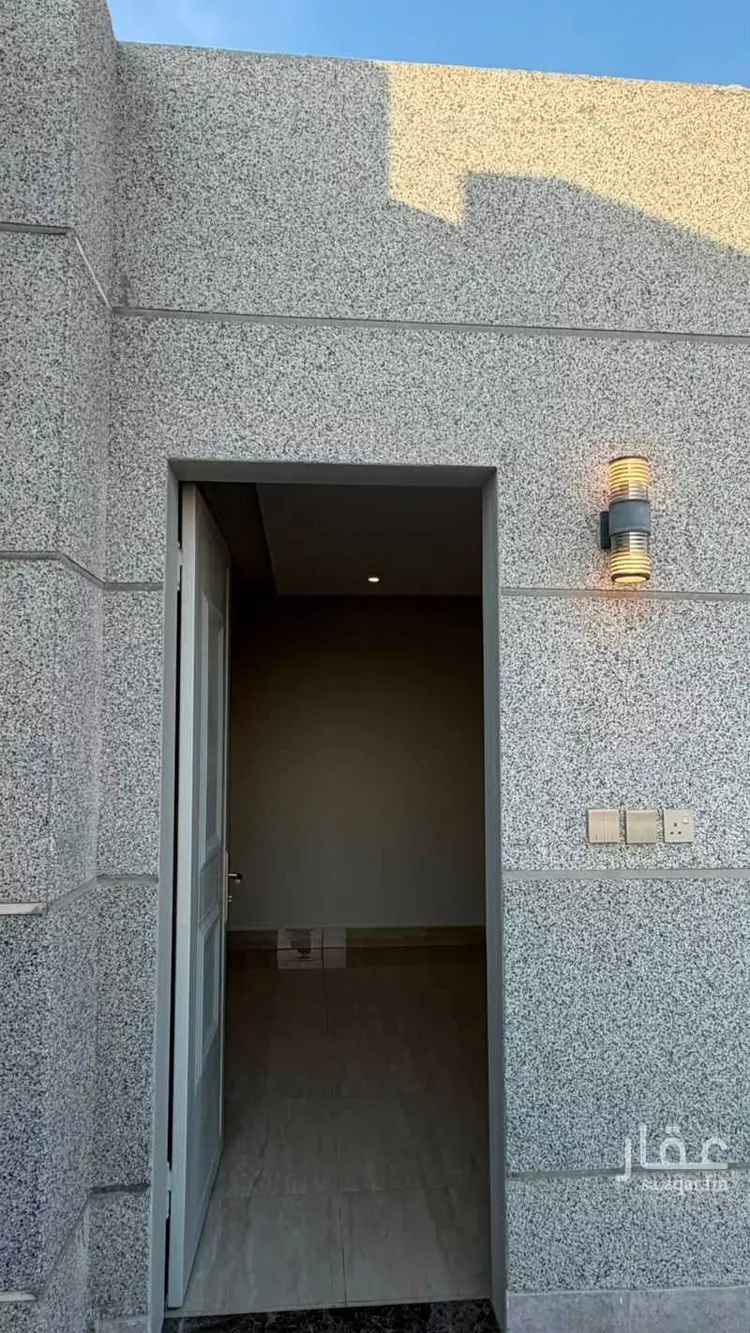 شقة للبيع في شارع B21, حي الجامعة, مدينة الظهران, المنطقة الشرقية 6