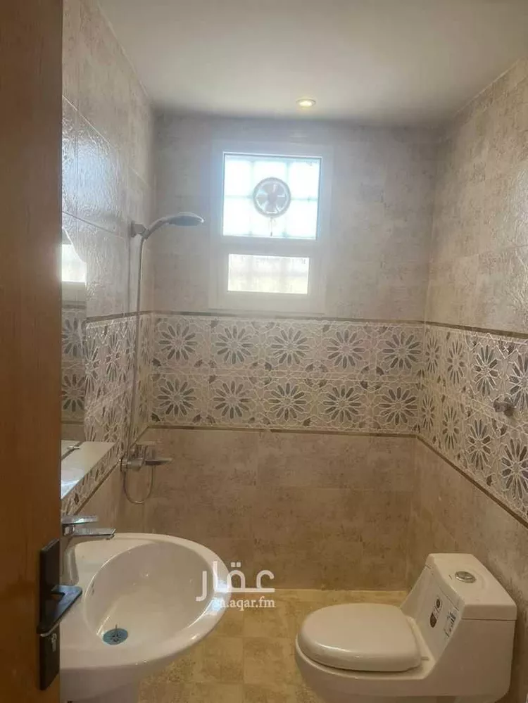 شقة للإيجار في شارع البريمي ، حي عريض ، الرياض ، منطقة الرياض صورة 2