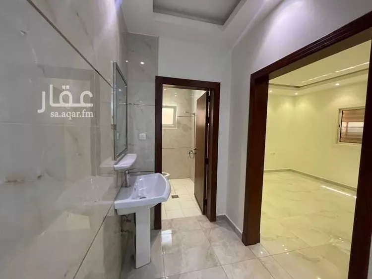 فيلا للإيجار في شارع رقم 345, حي الملقا, مدينة الرياض, منطقة الرياض