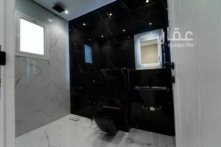 فيلا للبيع في شارع الطيب العقبي, حي العروبة, مدينة الدمام, المنطقة الشرقية صورة 2