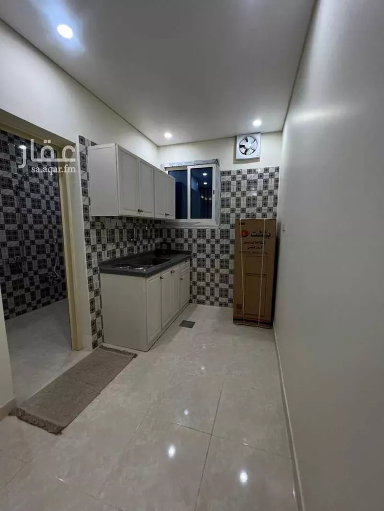 شقة للإيجار في شارع طريق الملك عبدالله, حي الربوة, مدينة عرعر, منطقة الحدود الشماليه