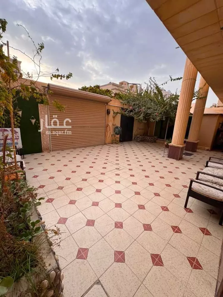 فيلا للبيع في شارع عبدالملك القاسم, حي العوالي, مدينة الرياض, منطقة الرياض صورة 2