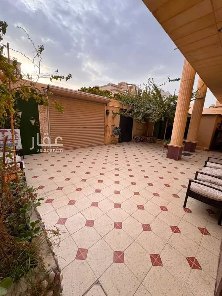 فيلا للبيع في شارع عبدالملك القاسم, حي العوالي, مدينة الرياض, منطقة الرياض 11