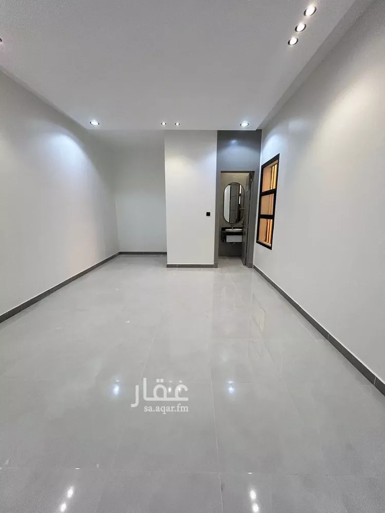 دور للبيع في شارع الأمير سعود بن محمد بن مقرن, حي طيبة, مدينة الرياض, منطقة الرياض صورة 4