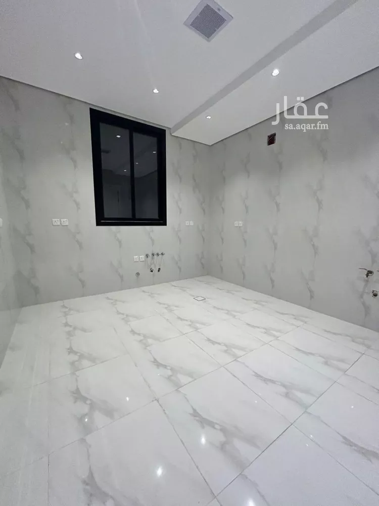 دور للبيع في شارع عبدالله بن جاسر, حي الرمال, مدينة الرياض, منطقة الرياض صورة 3