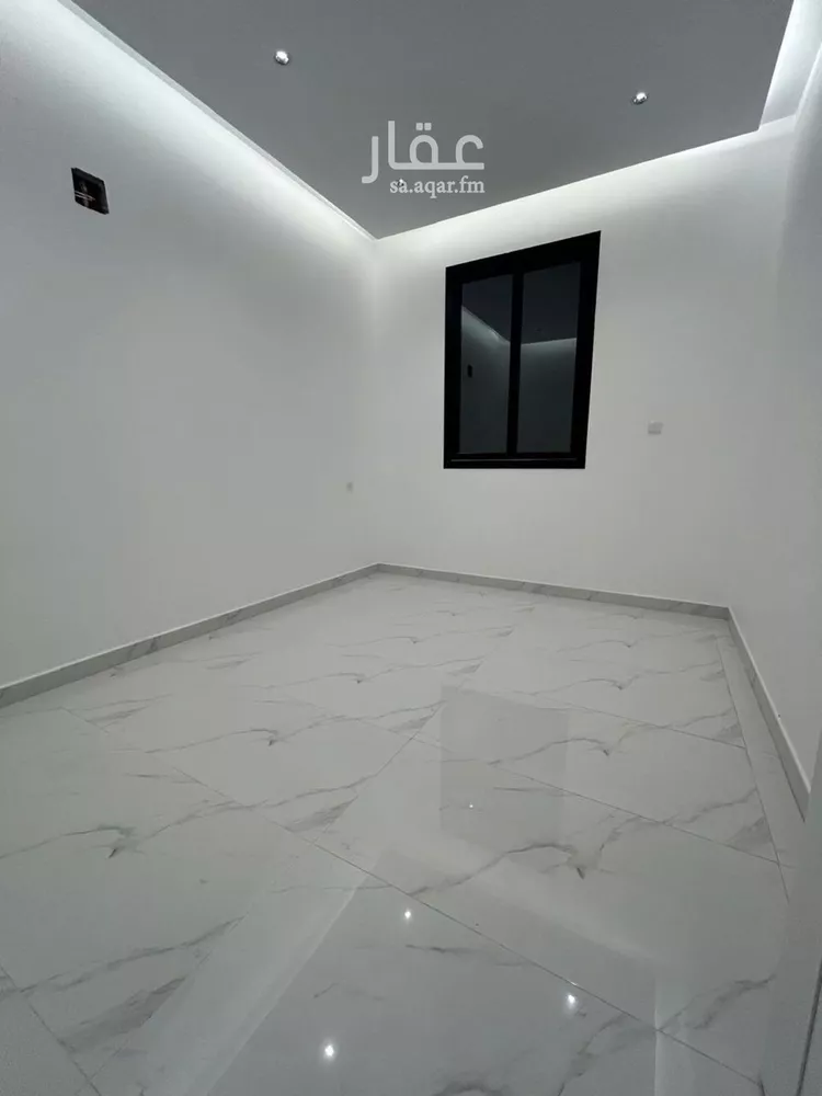 دور للبيع في شارع عبدالله بن جاسر, حي الرمال, مدينة الرياض, منطقة الرياض صورة 5