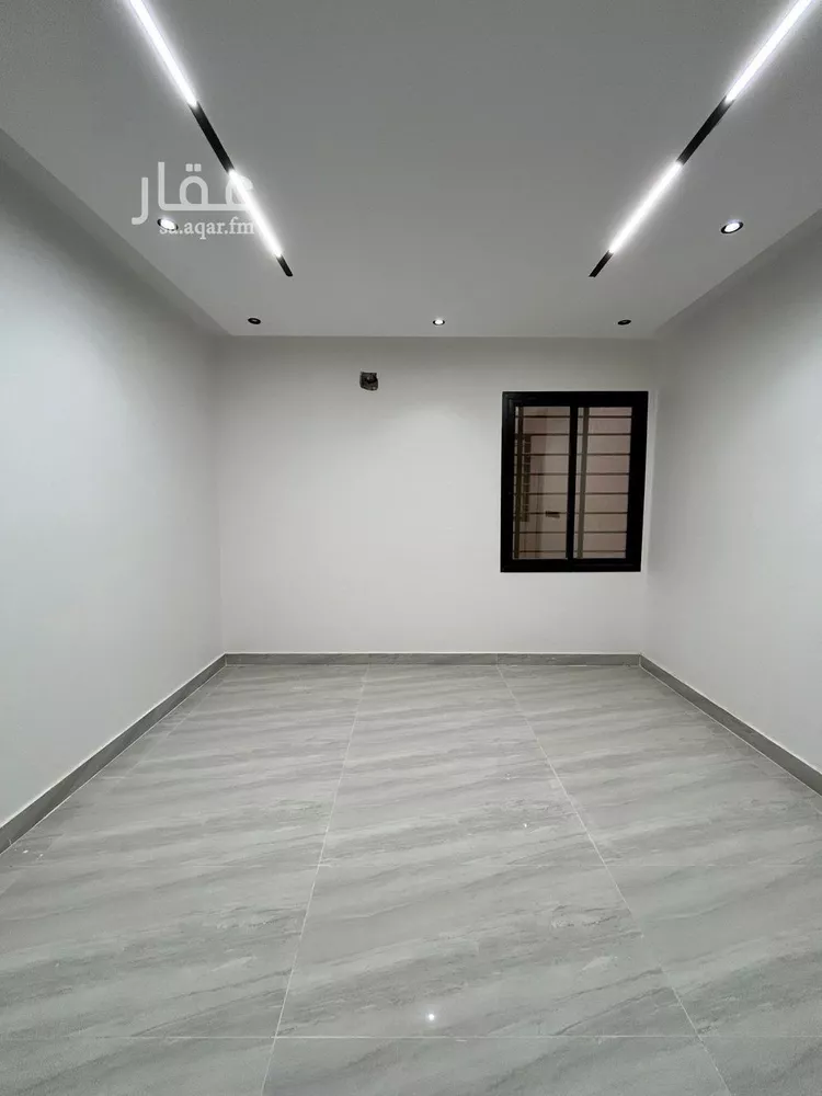 دور للبيع في شارع كعب بن زيد الأنصاري, حي طيبة, مدينة الرياض, منطقة الرياض صورة 2