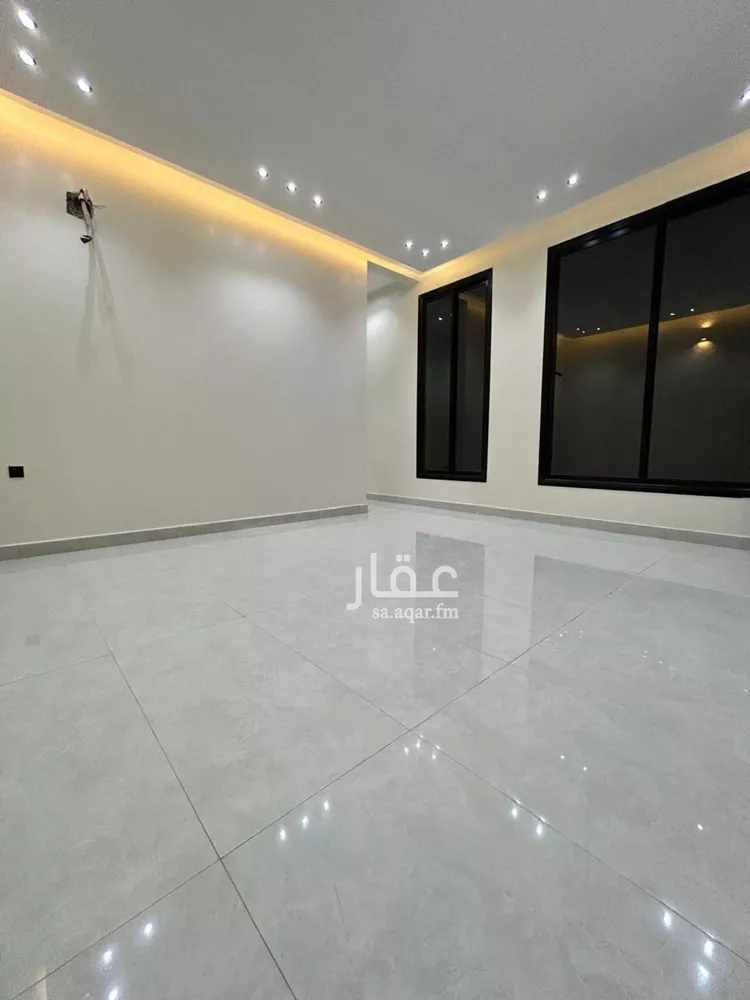 فيلا للبيع في شارع إبراهيم بن حسين, حي الرمال, مدينة الرياض, منطقة الرياض صورة 2