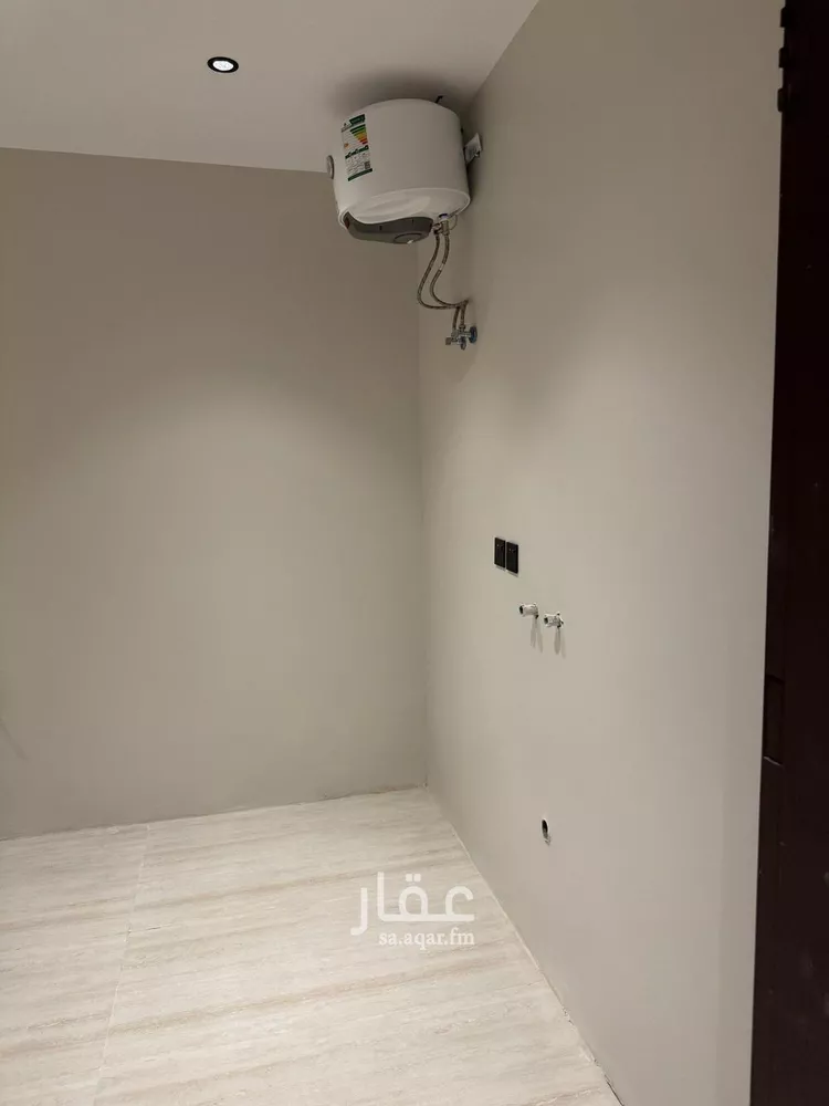 شقة للإيجار في شارع عبدالرزاق الجيلي, حي الملك فيصل, مدينة الرياض, منطقة الرياض صورة 2