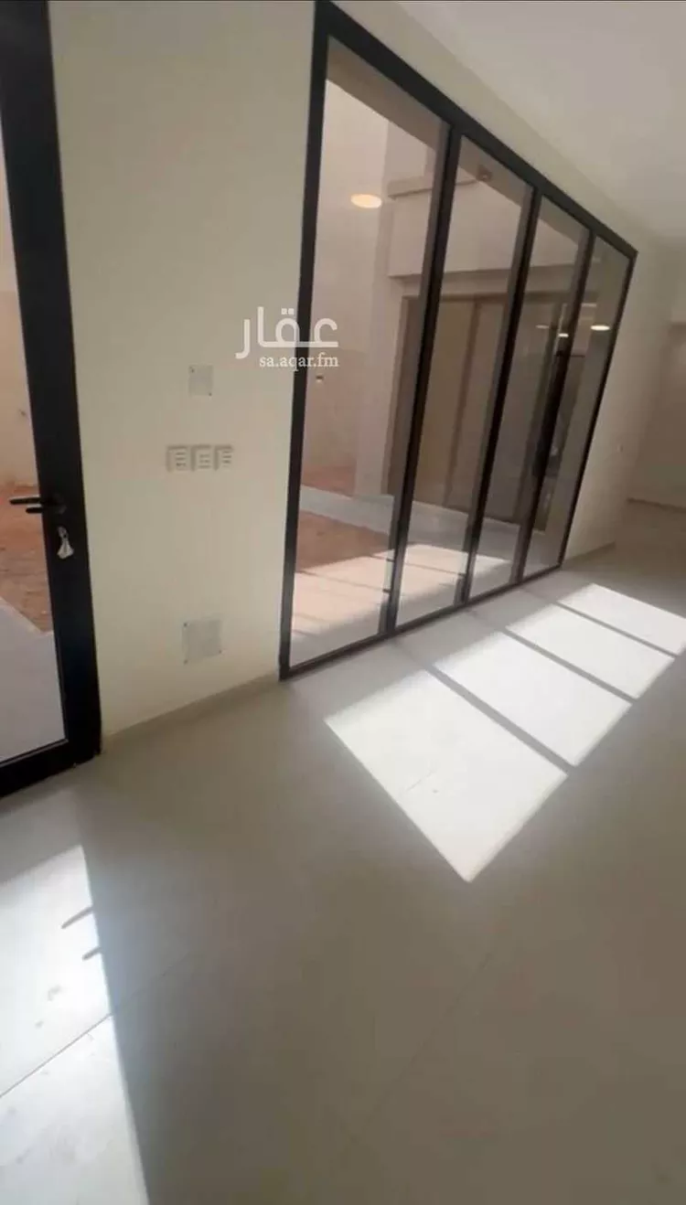 فيلا للإيجار في شارع الامير فيصل بن بندر بن عبدالعزيز الفرعي ، حي مطار الملك خالد الدولي ، الرياض ، منطقة الرياض صورة 3